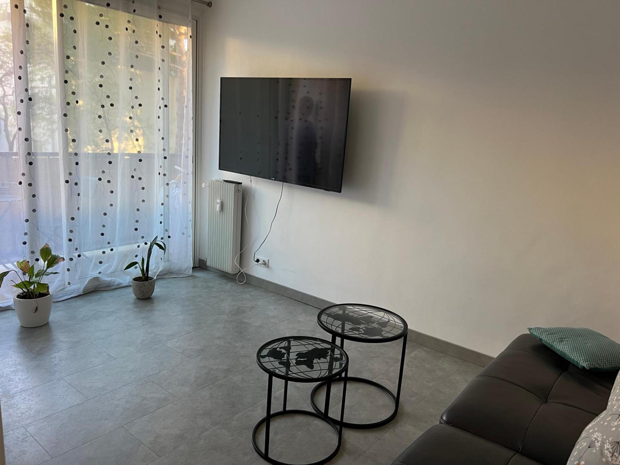 Chambre Avec Salle D'Eau Privee Dans Appartement Partage 200 M Du Tram Μονπελιέ Εξωτερικό φωτογραφία